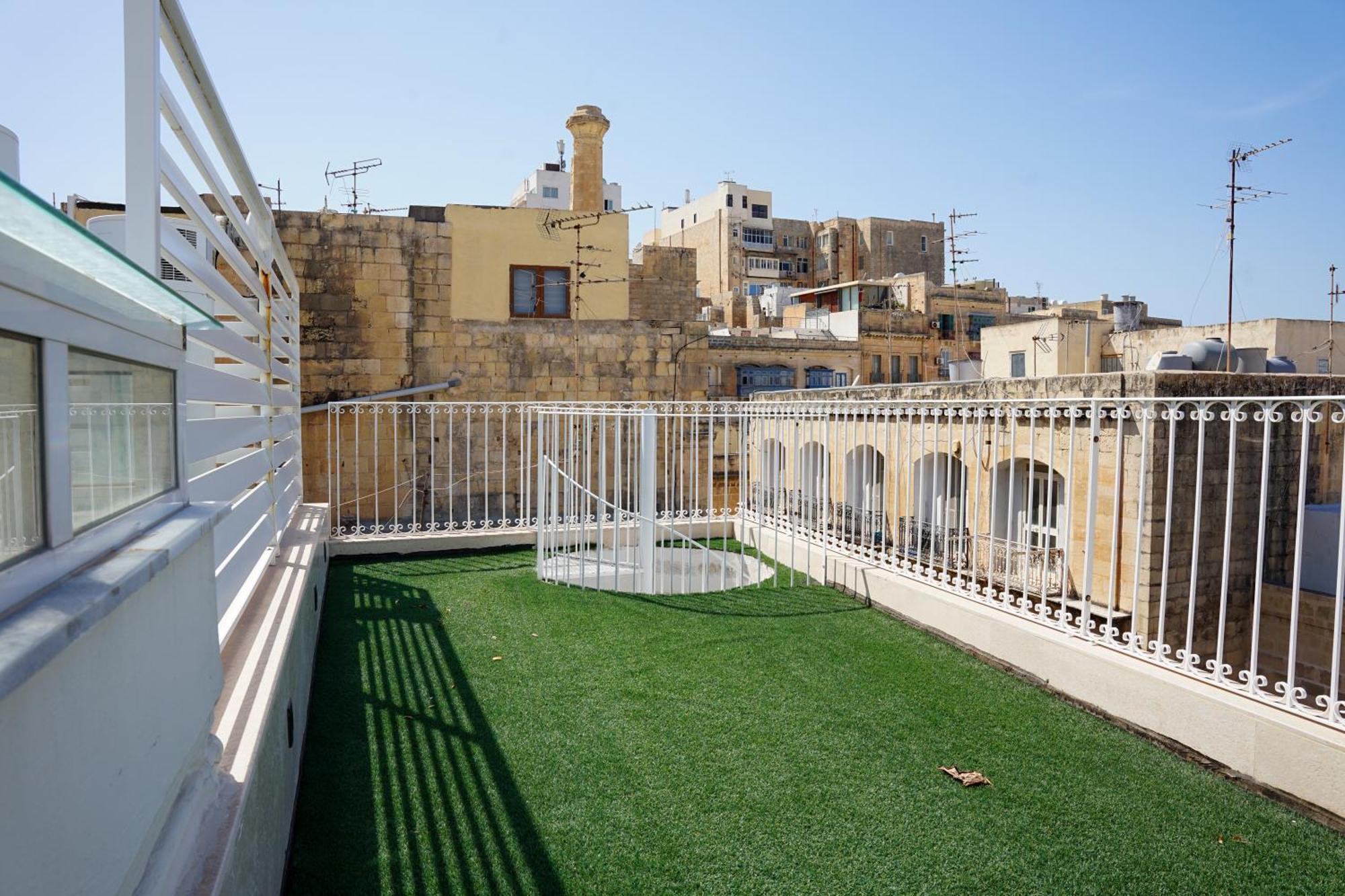 Valhalla Boutique Hotel Valletta Bagian luar foto